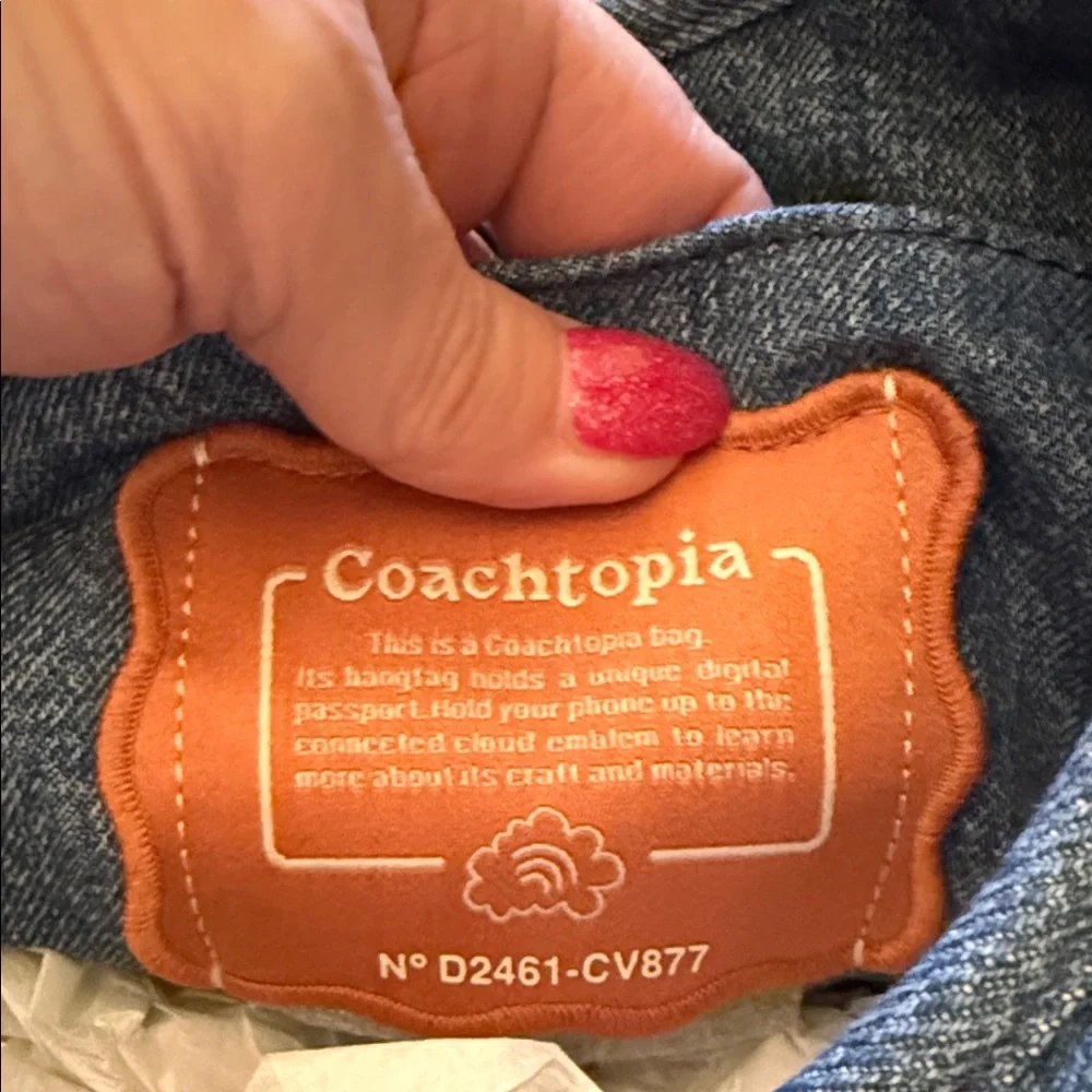 💙Coach NWT Coachtopia Blue Denim Ergo Shoulder Bag With Cloud Quilting - Picture 6 of 6